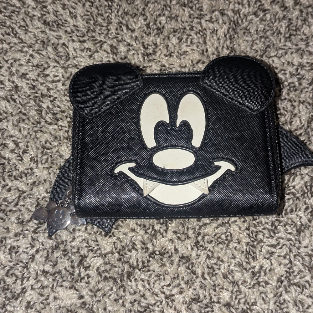 Disney Loungefly Mickey Mouse Glow In The Dark Halloween Wallet With Bat Wings